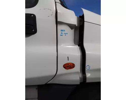 FREIGHTLINER CASCADIA 125 COWL