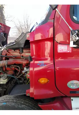 FREIGHTLINER CASCADIA 125 COWL