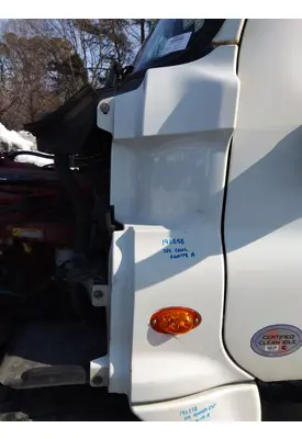 FREIGHTLINER CASCADIA 125 COWL