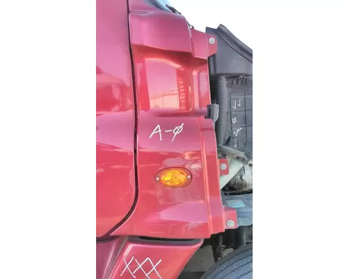 FREIGHTLINER CASCADIA 125 COWL