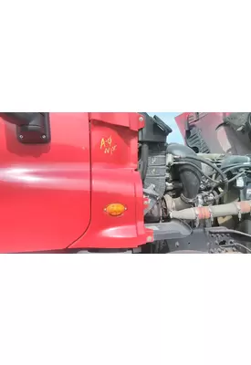 FREIGHTLINER CASCADIA 125 COWL