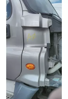 FREIGHTLINER CASCADIA 125 COWL