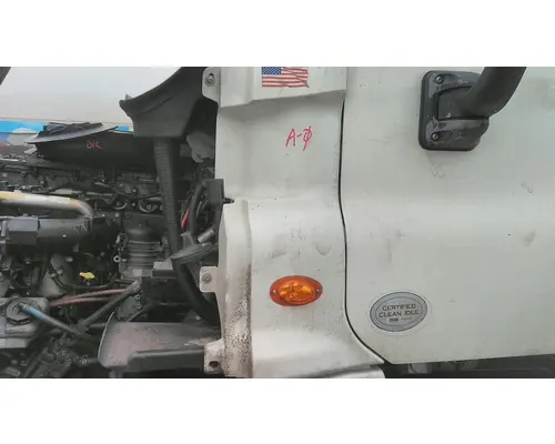 FREIGHTLINER CASCADIA 125 COWL