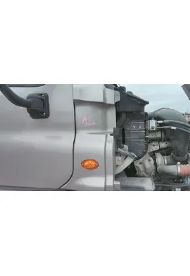 FREIGHTLINER CASCADIA 125 COWL