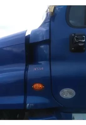 FREIGHTLINER CASCADIA 125 COWL