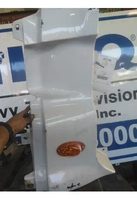 FREIGHTLINER CASCADIA 125 COWL