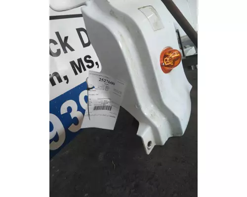 FREIGHTLINER CASCADIA 125 COWL