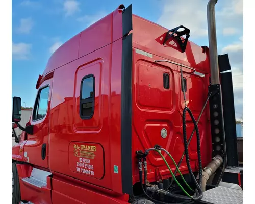 FREIGHTLINER CASCADIA 125 Cab