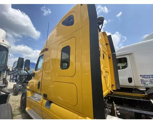 FREIGHTLINER CASCADIA 125 Cab