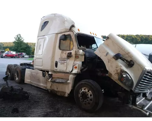 FREIGHTLINER CASCADIA 125 Cab