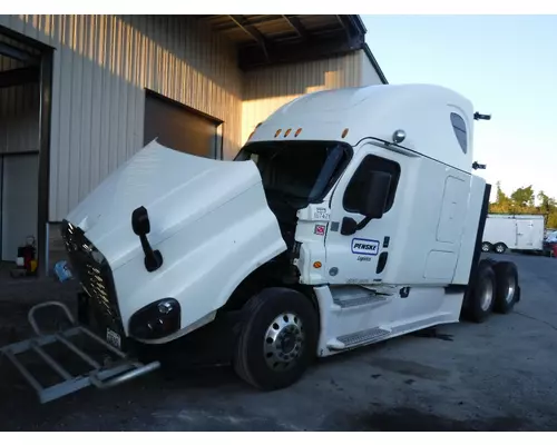 FREIGHTLINER CASCADIA 125 Cab