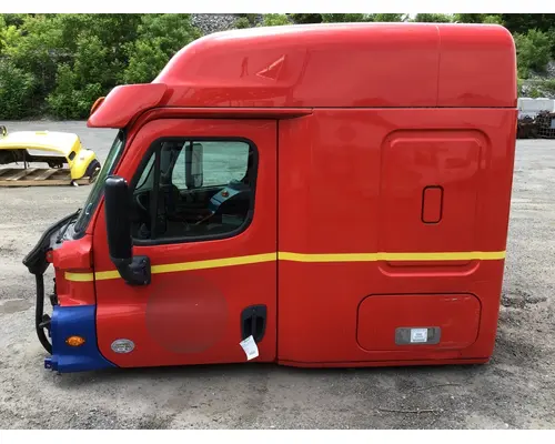 FREIGHTLINER CASCADIA 125 Cab