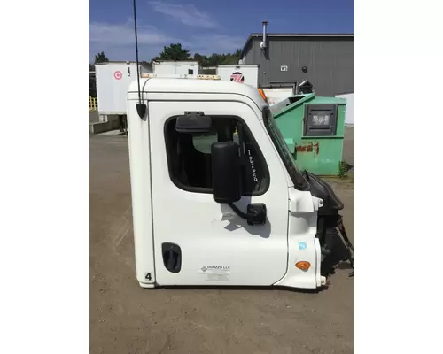 FREIGHTLINER CASCADIA 125 Cab