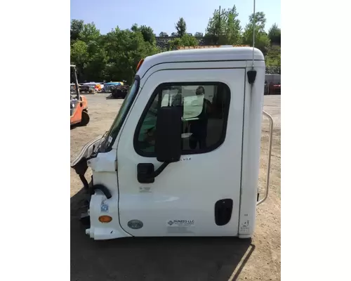 FREIGHTLINER CASCADIA 125 Cab