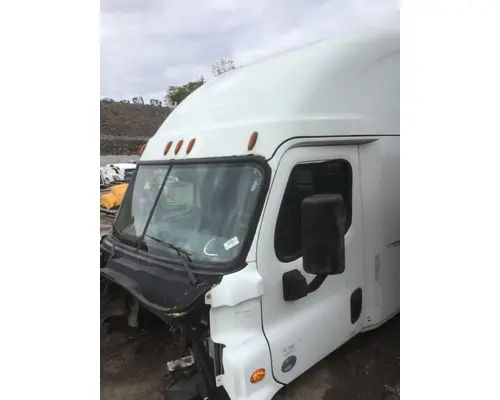 FREIGHTLINER CASCADIA 125 Cab