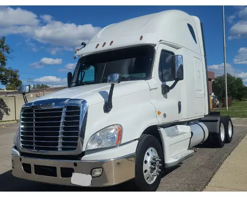 FREIGHTLINER CASCADIA 125 Complete Vehicle