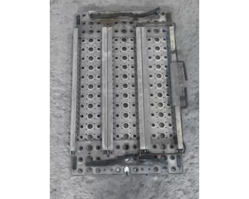 FREIGHTLINER CASCADIA 125 DECK (CATWALK) STEP