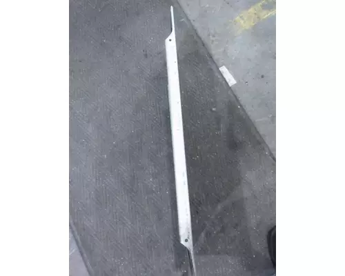 FREIGHTLINER CASCADIA 125 DECK (CATWALK) STEP