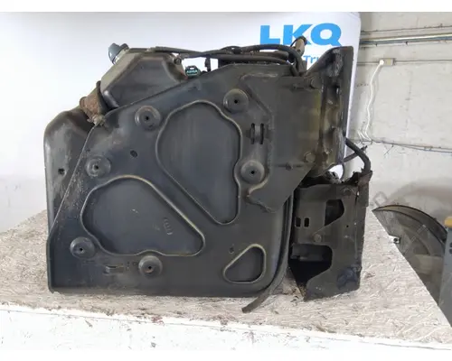 FREIGHTLINER CASCADIA 125 DEF TANK