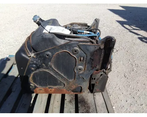 FREIGHTLINER CASCADIA 125 DEF TANK