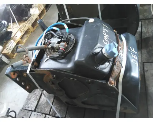 FREIGHTLINER CASCADIA 125 DEF TANK