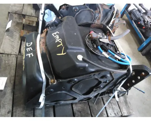 FREIGHTLINER CASCADIA 125 DEF TANK