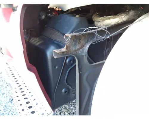 FREIGHTLINER CASCADIA 125 DEF TANK