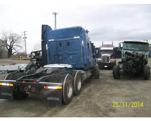 FREIGHTLINER CASCADIA 125 DISMANTLED TRUCK