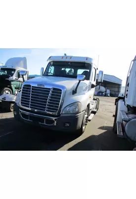 FREIGHTLINER CASCADIA 125 DISMANTLED TRUCK