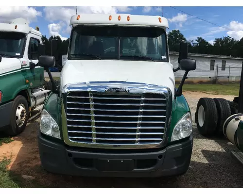 FREIGHTLINER CASCADIA 125 DISMANTLED TRUCK