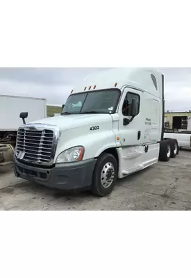 FREIGHTLINER CASCADIA 125 DISMANTLED TRUCK