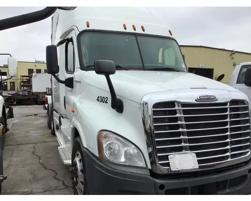 FREIGHTLINER CASCADIA 125 DISMANTLED TRUCK