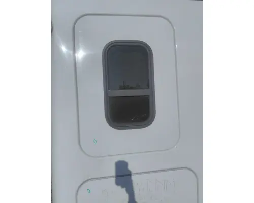 FREIGHTLINER CASCADIA 125 DOOR, COMPARTMENT