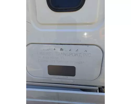 FREIGHTLINER CASCADIA 125 DOOR, COMPARTMENT