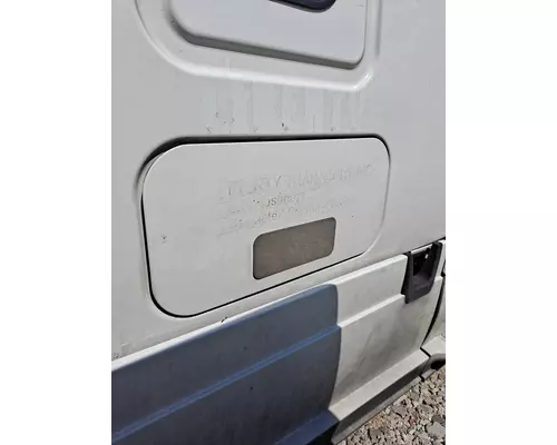 FREIGHTLINER CASCADIA 125 DOOR, COMPARTMENT