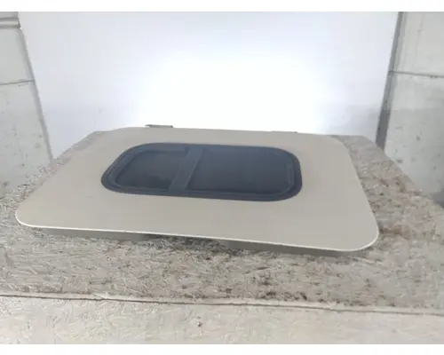 FREIGHTLINER CASCADIA 125 DOOR, COMPARTMENT