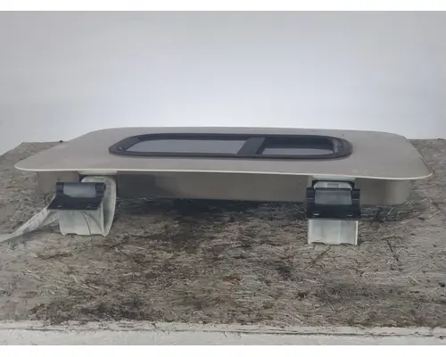 FREIGHTLINER CASCADIA 125 DOOR, COMPARTMENT