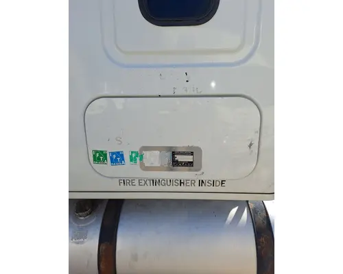 FREIGHTLINER CASCADIA 125 DOOR, COMPARTMENT