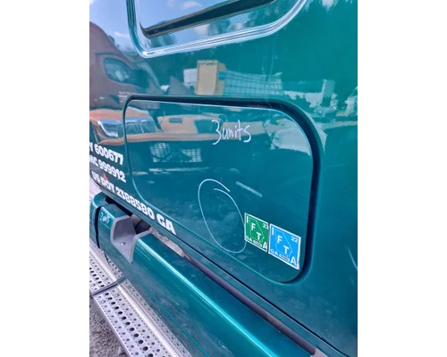 FREIGHTLINER CASCADIA 125 DOOR, COMPARTMENT
