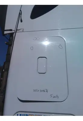 FREIGHTLINER CASCADIA 125 DOOR, COMPARTMENT