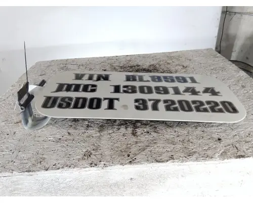 FREIGHTLINER CASCADIA 125 DOOR, COMPARTMENT