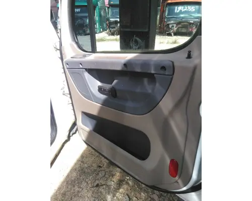 FREIGHTLINER CASCADIA 125 DOOR, COMPARTMENT