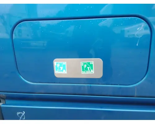 FREIGHTLINER CASCADIA 125 DOOR, COMPARTMENT