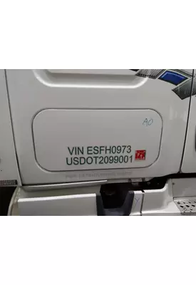 FREIGHTLINER CASCADIA 125 DOOR, COMPARTMENT