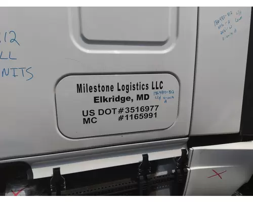 FREIGHTLINER CASCADIA 125 DOOR, COMPARTMENT
