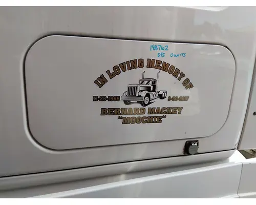 FREIGHTLINER CASCADIA 125 DOOR, COMPARTMENT