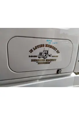 FREIGHTLINER CASCADIA 125 DOOR, COMPARTMENT