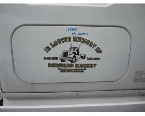 FREIGHTLINER CASCADIA 125 DOOR, COMPARTMENT