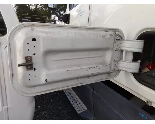 FREIGHTLINER CASCADIA 125 DOOR, COMPARTMENT