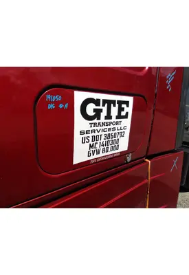 FREIGHTLINER CASCADIA 125 DOOR, COMPARTMENT
